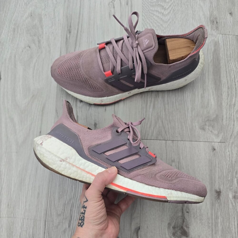 Adidas | UltraBoost 22 'Magic Mauve' purple sporty low-top sneakers | MENS 9.5